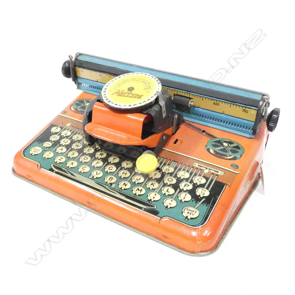 METTYPE JUNIOR TIN PLATE  TYPEWRITER - C1950'S L285MM MADE IN GREAT BRITAIN Image 1++